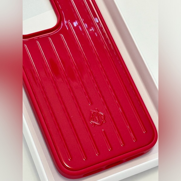 Rimowa iphone case compatible for iPhone 15 ProMax Raspberry - Picture 3 of 5